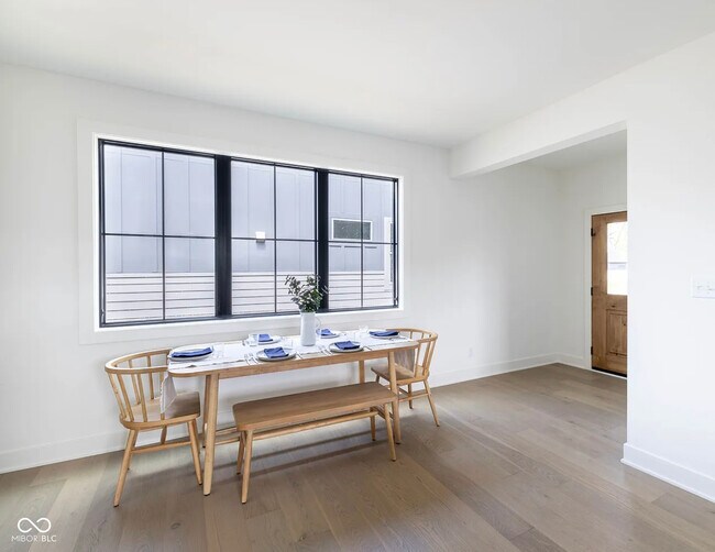 Photo - 2020 Columbia Ave