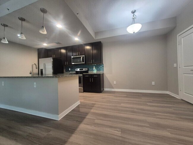 Photo - 3601 High Ridge Way Unit 203