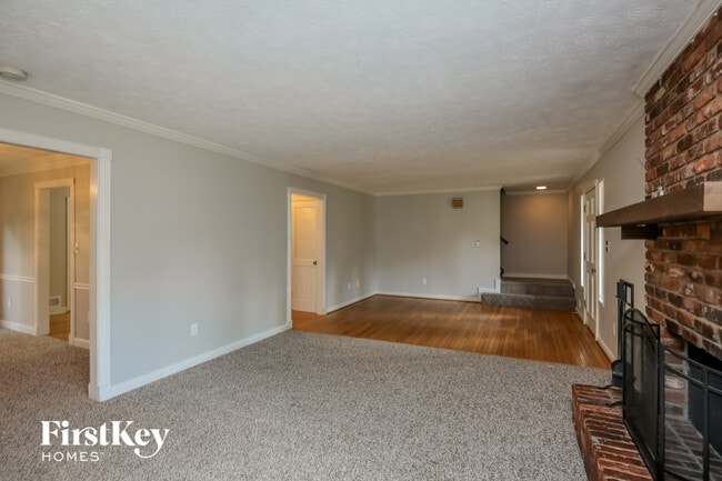 2912 Timberline Rd