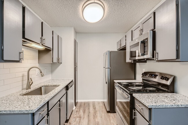Villas at Waterchase Apartments