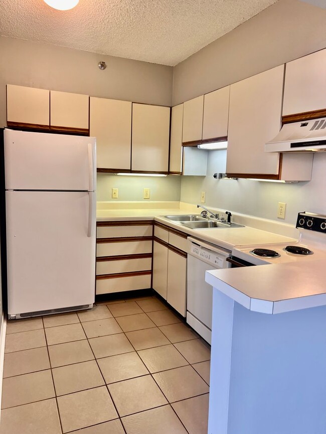 Photo - 900 19th Ave S Unit University Square 805