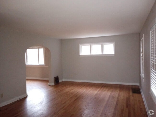 Building Photo - 50637 Portage Rd Rental