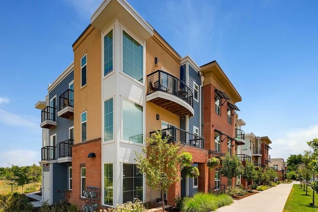 Photo - Violet on Broadway