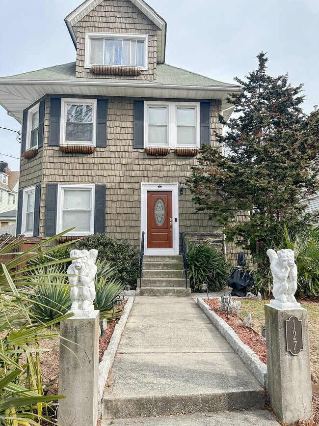 Photo - 127 Crary Ave Apartments Unit 1