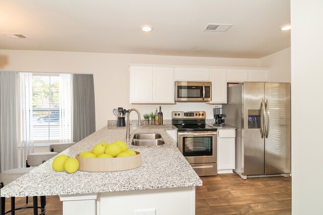 Photo - 1304 Gardner St
