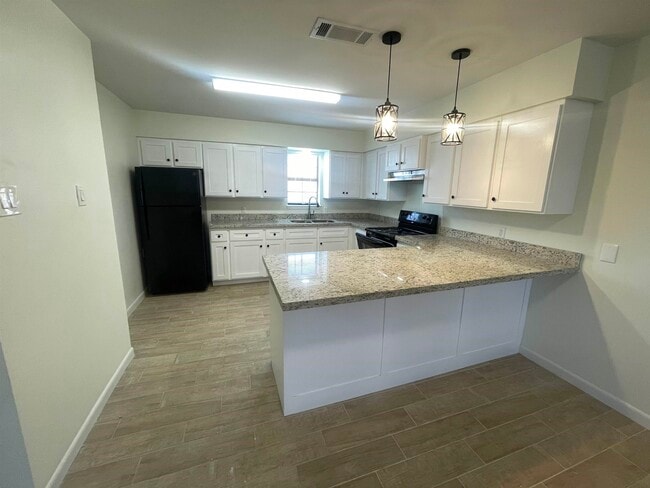 Photo - 3005 E Price St Unidad 5