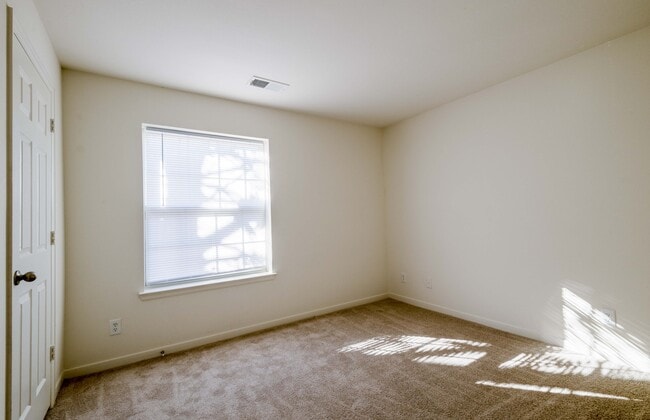 Photo - Woodwind Villa Apartments