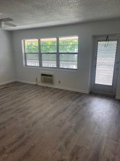 Photo - 230 Canterbury J Unidad 230