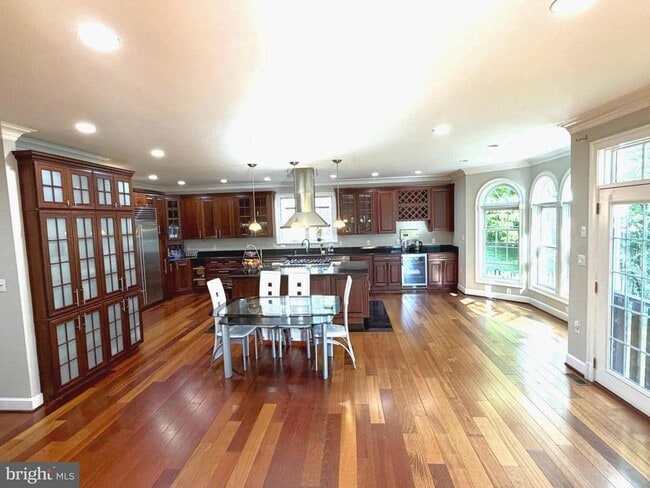 Photo - 6529 Fairlawn Dr