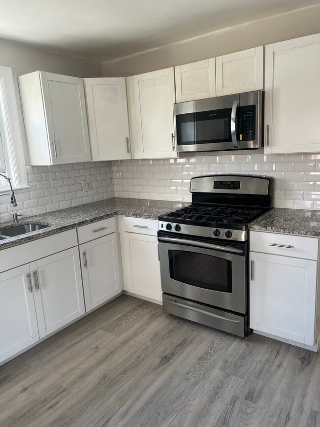 Photo - 28 Steere Ave