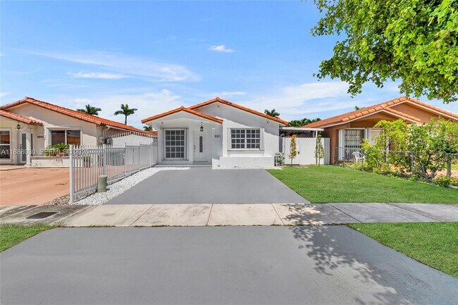 Photo - 8811 NW 112th Terrace