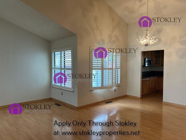 Photo - 3840 Rockford Dr