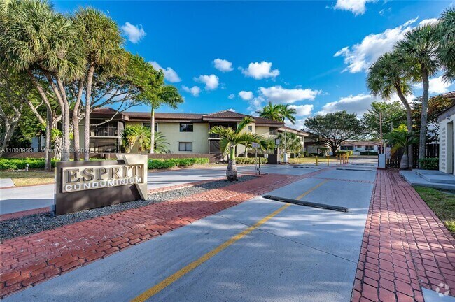 Building Photo - 9647 SW 138th Ave Unit 9647 Rental