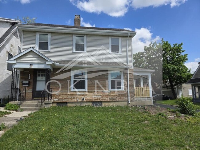 Photo - 1738 Radcliffe Rd