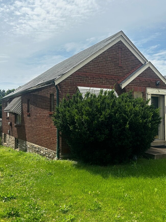 Photo - 8554 Oriole Ave