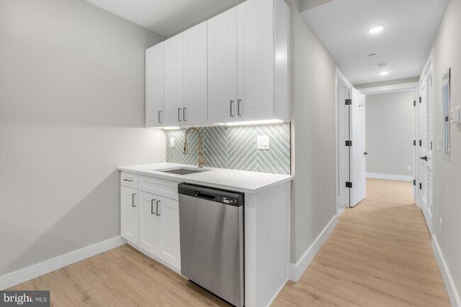 Photo - 1144 Frankford Ave Unit 403