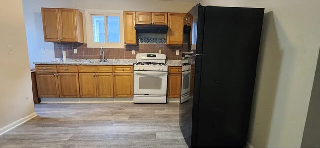 Photo - 238 Coleman St Unit 2