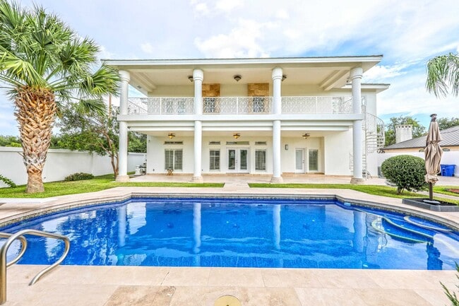 Photo - 314 Bordeaux Dr