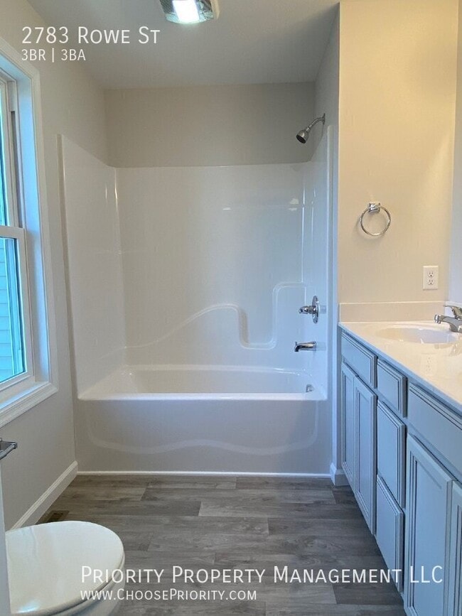 Photo - 2783 Rowe St