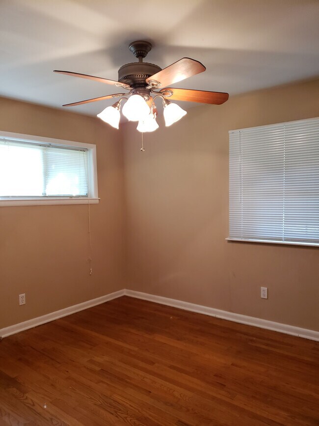 Photo - All On One Level - Sylvan Hills Ranch