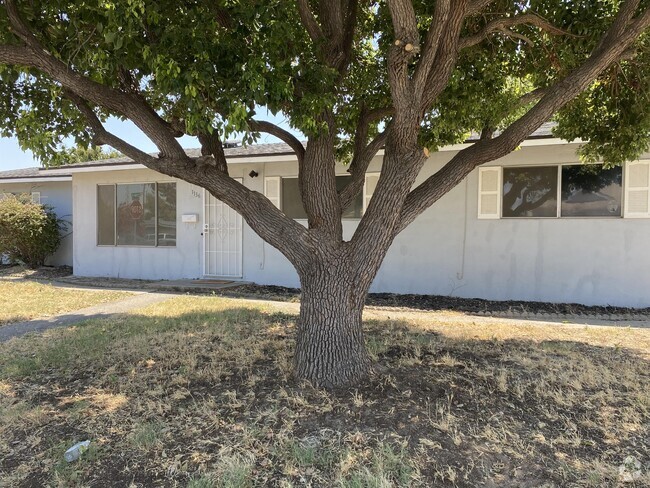 Building Photo - 1136 Shasta St Rental