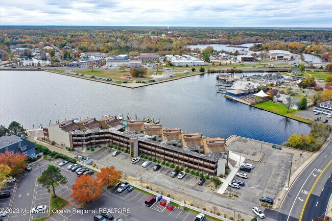 Photo - 77 E Water St Unit 5