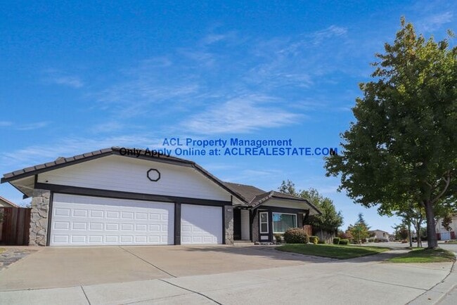 Photo - Spacious, Single Story Northgate Home For Rent