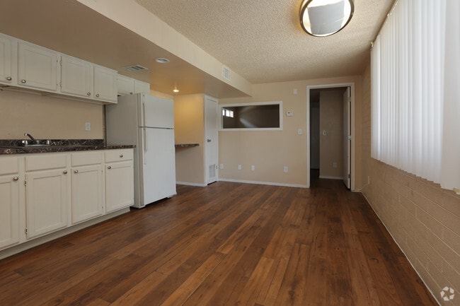Montclair Apartments - Montclair Apartments