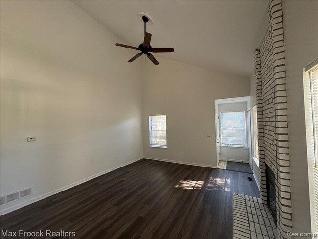 Photo - 6620 Fireside Ct