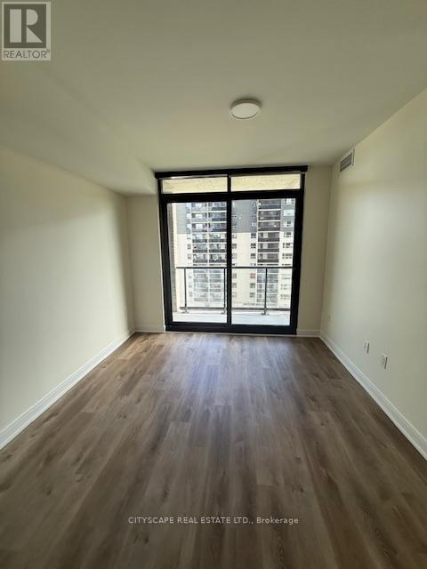 Photo - 86 Dundas St E Unit 611