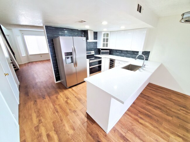 Photo - 4600 Beechwood St Unit 68