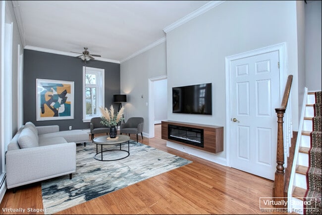 Photo - 300 Soundview Ave Unit Townhouse