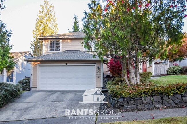 Building Photo - Great Location! Quiet Neighborhood!