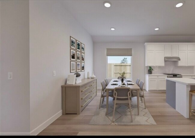 Building Photo - 5815 Linda Cv Ln