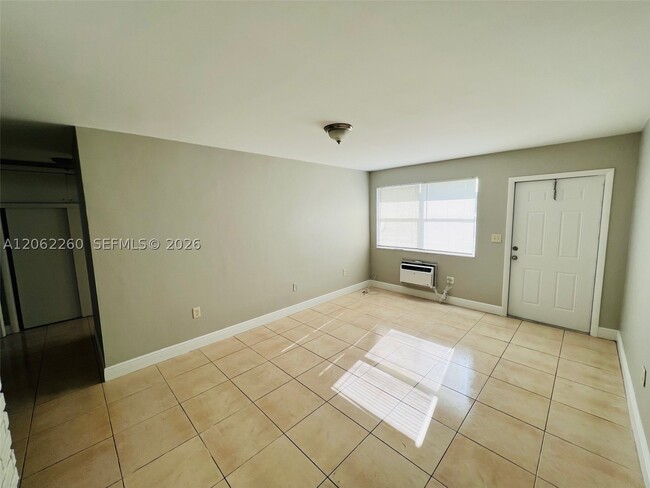 Photo - 7613 Venetian St Unit C