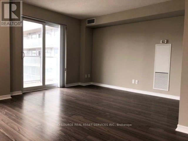 Photo - 352 Front St W Unit 810