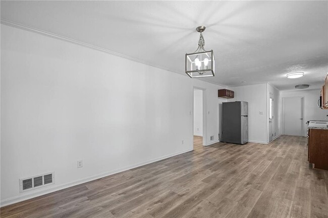 Photo - 5946 Dunn Rd