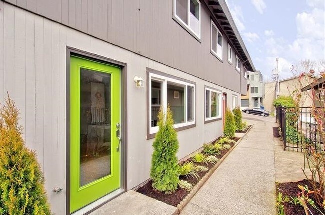 Photo - 3017 NE 140th St