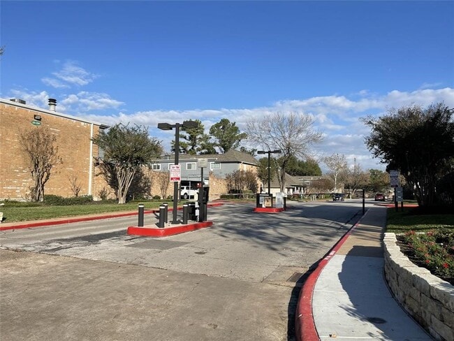 Photo - 11002 Hammerly Blvd Unidad 32