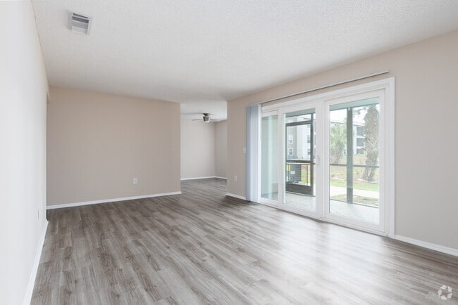 2BR, 2BA - 1196SF