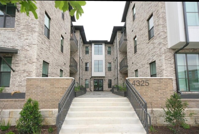 Building Photo - 4325 Jackson Ave Unit 2301