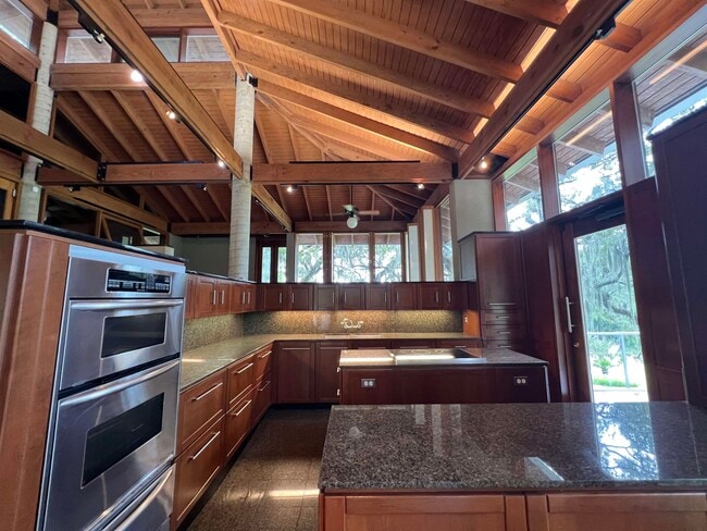 Photo - 1901 Miller Landing Rd