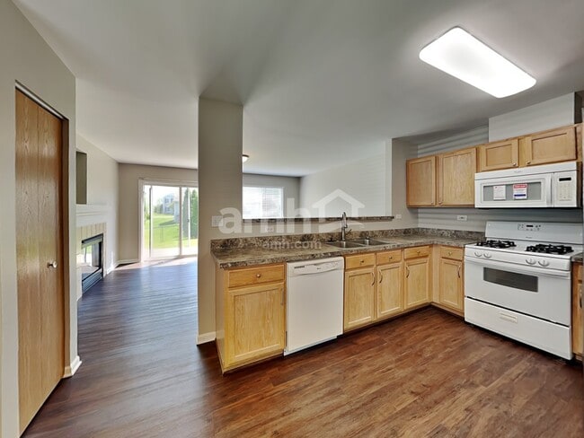 Photo - 97 W Amberley Drive