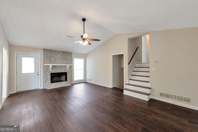 Photo - 3123 Calumet Pl NW