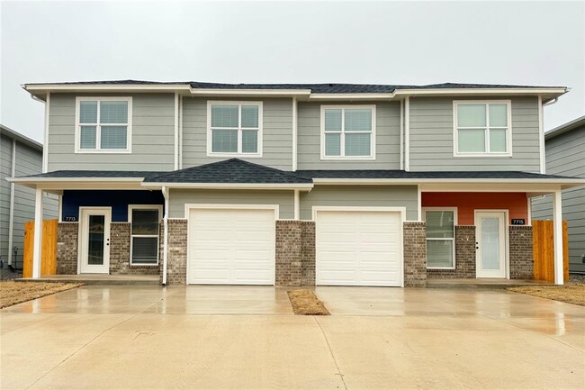 Photo - 7713 Owen Ln Townhome