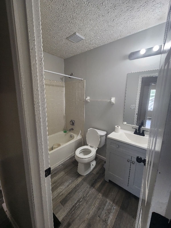 Photo - 966 Robmeyer Dr