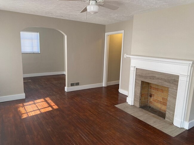 Photo - 1177-1177 1/2 Lilley Ave Unit 1177 1/2 Lilley Ave