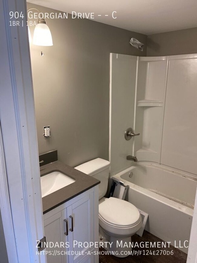 Photo - 904 Georgian Dr Unidad C