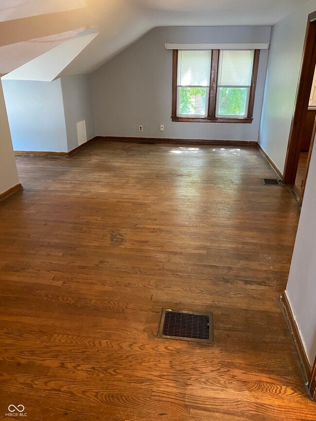 Photo - 309.5 Central Ave