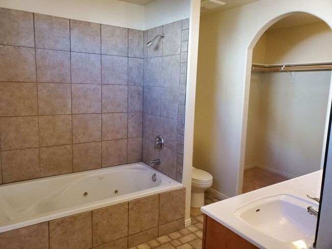 Photo - 3 Bed 2 Bath By Iron Springs Elementary